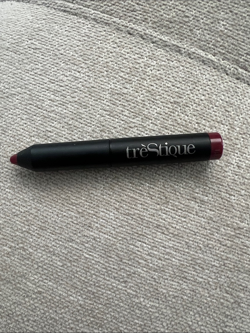 Mini treStiQue Lip Crayon — Belize Bordeaux